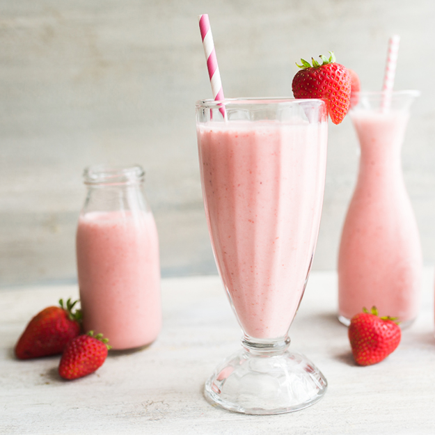 Strawberry UNmilkshake Recipe - Nature Nate's